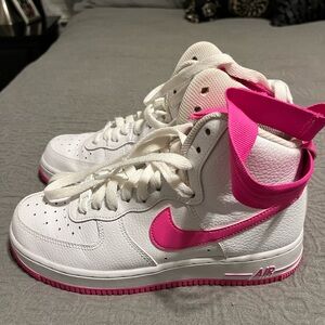 Nike Air Jordan Women's Athletic Shoes White and Pink